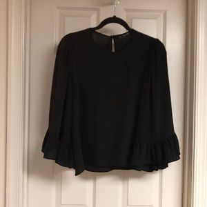 Bell sleeve top
